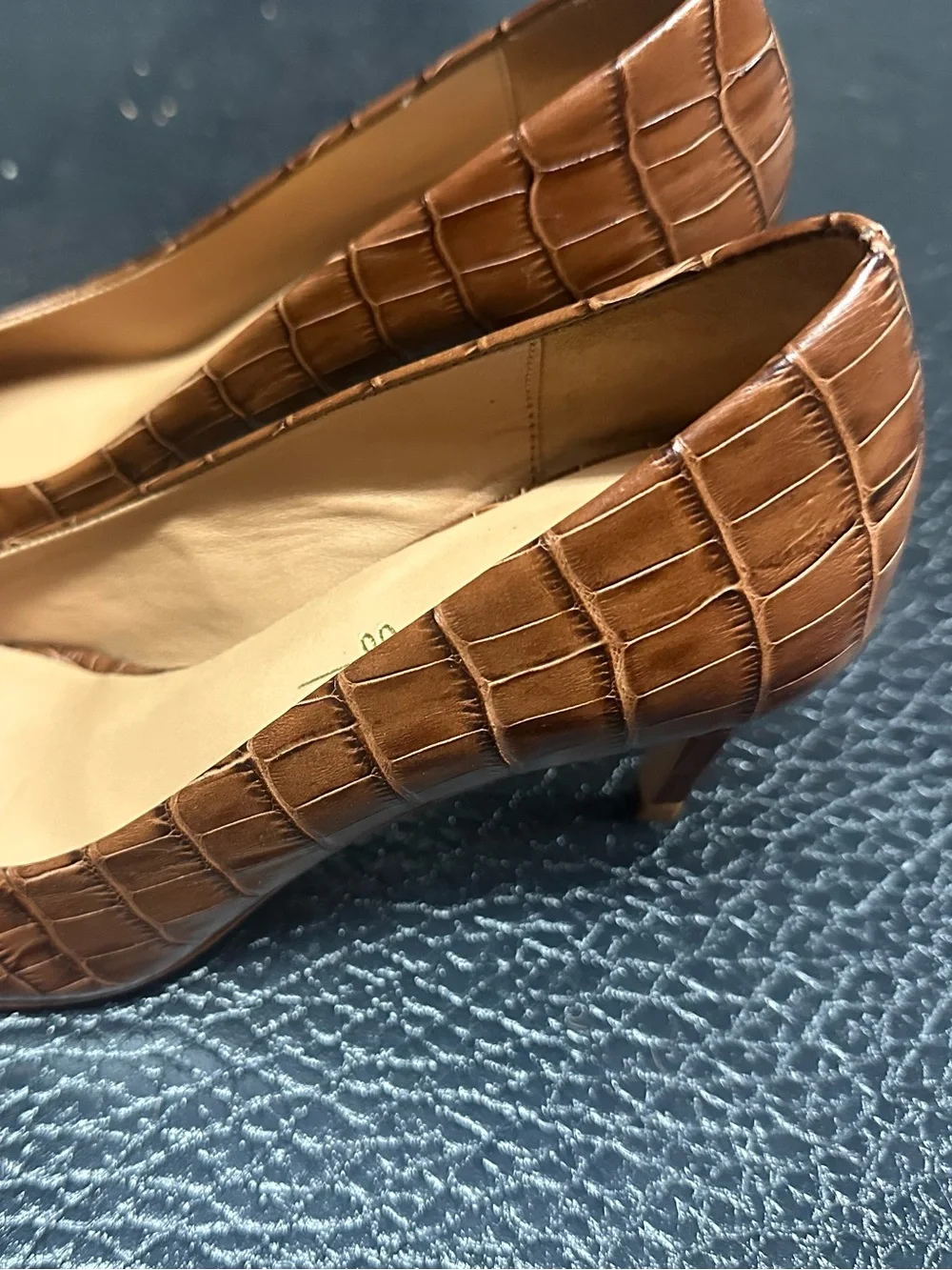 Joan Olaff Vero Cuoio Brown Croc-Embossed Women’s High Heels 7